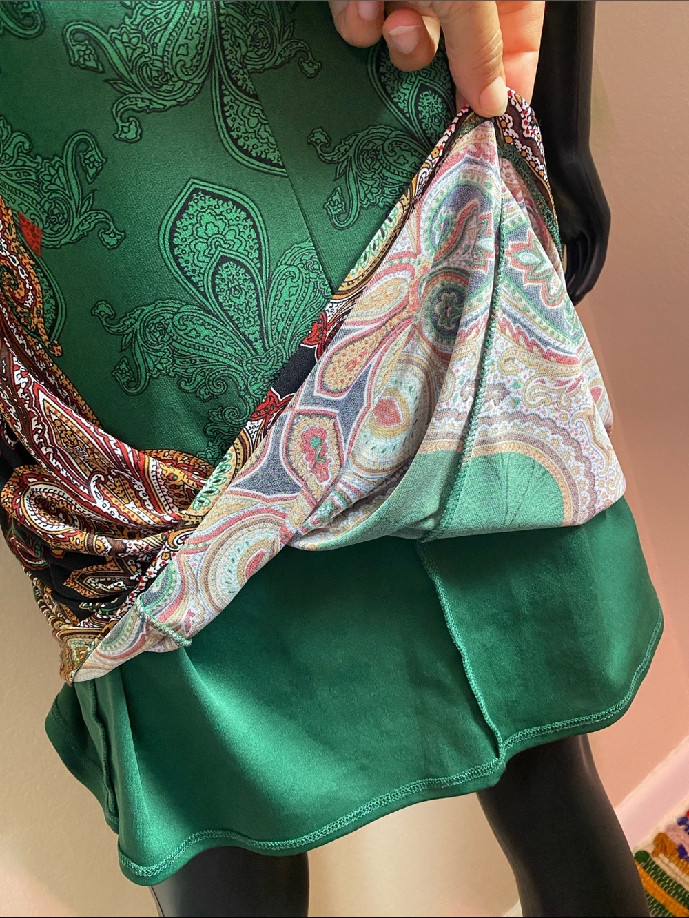 Ronni Nicole Green Paisley Print Shift Dress - Picture 7 of 8